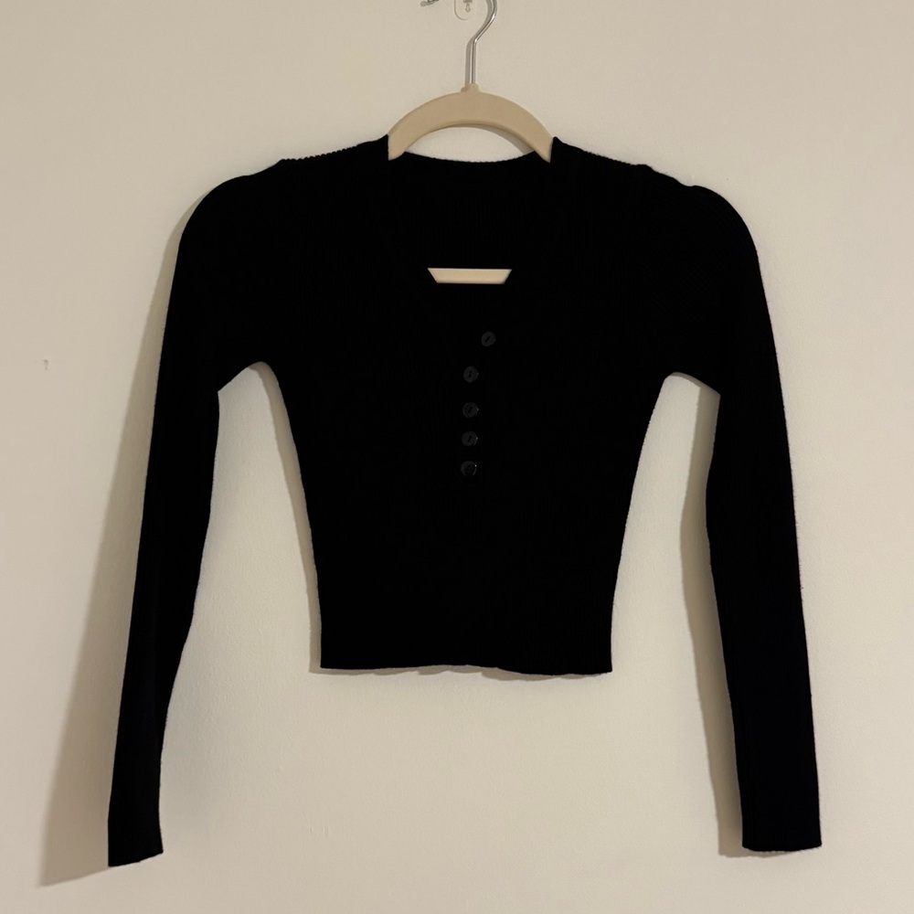 Commense Black Long Sleeve Top